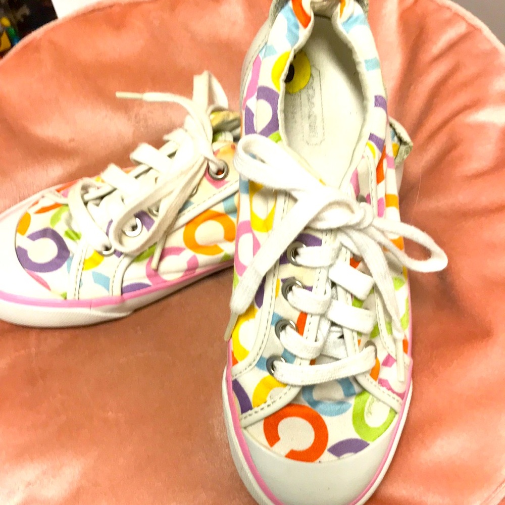 Coach tennis shoes size 5